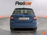 Usado Skoda Fabia Active 75 CV (55 kW) 2018 Azul Berlina