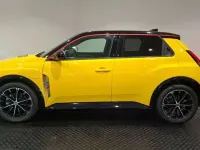 Usado Renault 5 E-Tech Iconic 110 kW (150 CV) 2026 Amarillo Berlina