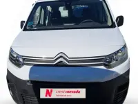 Usado Citroën Berlingo Live 102 CV (75 kW) 2022 Blanco Monovolumen