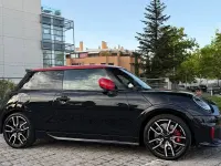 Usado Mini John Cooper Works 231 CV (169 kW) 2025 Negro Utilitario
