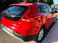 Usado Volvo V40 Momentum 120 CV (88 kW) 2017 Rojo SUV