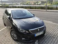 Usado Peugeot 308 Active 130 CV (95 kW) 2017 Negro Berlina