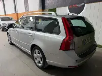 Usado Volvo V50 Drive Kinetic 115 CV (84 kW) 2012 Gris / plata Familiar