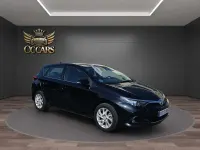 Usado Toyota Auris 116 CV (85 kW) 2018 Negro Utilitario