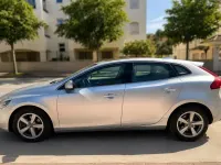 Usado Volvo V40 Momentum 150 CV (110 kW) 2015 Gris Utilitario