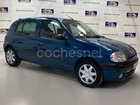 Usado Renault Clio II Expression 75 CV (55 kW) 2001 Verde Berlina