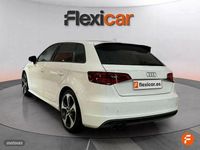 Usado Audi A3 Attraction 125 CV (91 kW) 2016 Blanco Berlina