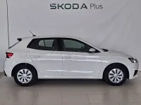 Usado Skoda Fabia Active 95 CV (69 kW) 2022 Blanco Utilitario