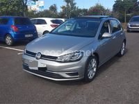 Usado VW Golf VII Advance 115 CV (84 kW) 2018 Gris / plata Berlina