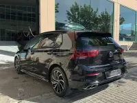 Usado VW Golf VIII R-line 150 CV (110 kW) 2022 Negro Berlina