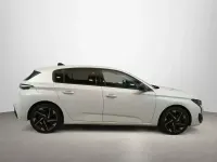 Usado Peugeot 308 Allure 131 CV (96 kW) 2023 Plateado Utilitario