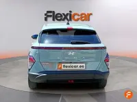 Usado Hyundai Kona 120 CV (88 kW) 2024 Gris SUV