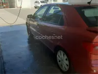 Usado Citroën Xsara 90 CV (66 kW) 2002 Granate Familiar