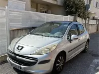 Usado Peugeot 207 75 CV (55 kW) 2007 Gris / plata Berlina