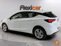 Usado Opel Astra Dynamic 110 CV (80 kW) 2019 Blanco