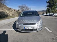 Usado Ford S-MAX Trend 145 CV (106 kW) 2006 Gris / plata Monovolumen