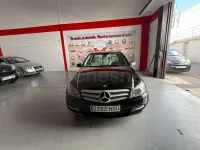 Usado Mercedes C220 Elegance 170 CV (125 kW) 2011 Negro Berlina
