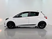 Gebraucht Toyota Yaris Hybrid Sport 100 PS (73 kW) 2019 Weiß Limousine