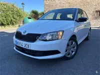 Usado Skoda Fabia Style 90 CV (66 kW) 2015 Blanco Berlina