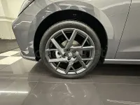 Nuevo Seat Ibiza 150 CV (110 kW) 2026 Gris / plata Utilitario