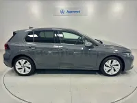 Nuevo VW Golf VIII 115 CV (84 kW) 2025 Gris / plata Berlina