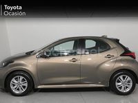 Usado Toyota Yaris 125 CV (91 kW) 2022 Verde Berlina