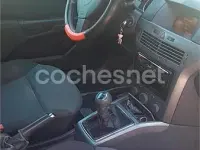 Usado Opel Astra GTC Sport 105 CV (77 kW) 2006 Rojo Berlina