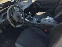 Usado Peugeot 308 130 CV (95 kW) 2022 Blanco Familiar