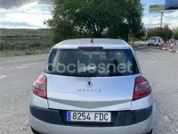Usado Renault Mégane Business 105 CV (77 kW) 2006 Gris / plata Berlina