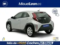 Käytetty Toyota Aygo X Play 72 HP (52 kW) 2023 Harmaa Katumaasturi