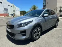 Usado Kia XCeed 136 CV (100 kW) 2021 Gris / plata SUV