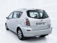 Usado Toyota Corolla Verso Luna 136 CV (100 kW) 2006 Gris / plata Monovolumen