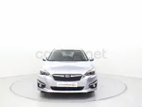 Usado Subaru Impreza 114 CV (83 kW) 2021 Gris / plata Berlina