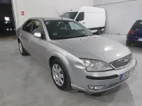 Usado Ford Mondeo Titanium 140 CV (102 kW) 2008 Gris / plata Berlina