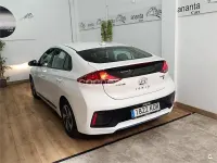 Usado Hyundai Ioniq 141 CV (103 kW) 2017 Blanco Utilitario
