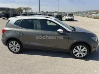 Usado Seat Arona Xperience 110 CV (80 kW) 2024 Verde SUV