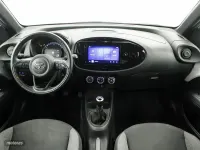 Usado Toyota Aygo X Play 72 CV (52 kW) 2025 Blanco SUV