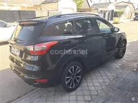 Usado Ford Kuga ST-Line 150 CV (110 kW) 2018 Negro SUV