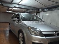 Usado Opel Astra Edition 100 CV (73 kW) 2004 Gris / plata Familiar