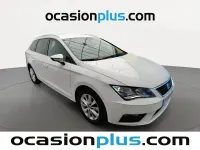 Usado Seat Leon Style 115 CV (84 kW) 2018 Blanco Monovolumen