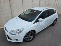 Usado Ford Focus 125 CV (91 kW) 2014 Blanco Berlina
