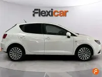 Usado Seat Ibiza Reference 90 CV (66 kW) 2016 Blanco Berlina