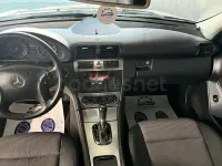 Usado Mercedes C220 Elegance 150 CV (110 kW) 2005 Negro Berlina