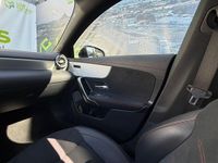 Usado Mercedes CLA200 150 CV (110 kW) 2022 Negro Utilitario