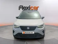 Usado Seat Arona Style 110 CV (80 kW) 2023 Blanco SUV