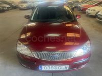 Usado Ford Mondeo Trend 130 CV (95 kW) 2004 Granate Berlina