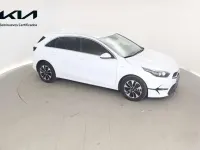 Usado Kia Ceed 101 CV (74 kW) 2025 Blanco Utilitario