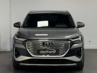 Usado Audi Q4 e-tron 150 kW (204 CV) 2022 Gris SUV