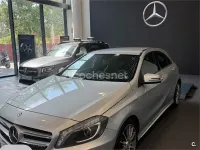 Usado Mercedes A180 AMG line 109 CV (80 kW) 2015 Gris / plata Utilitario