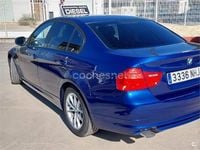 Usado BMW 318 143 CV (105 kW) 2011 Azul Berlina